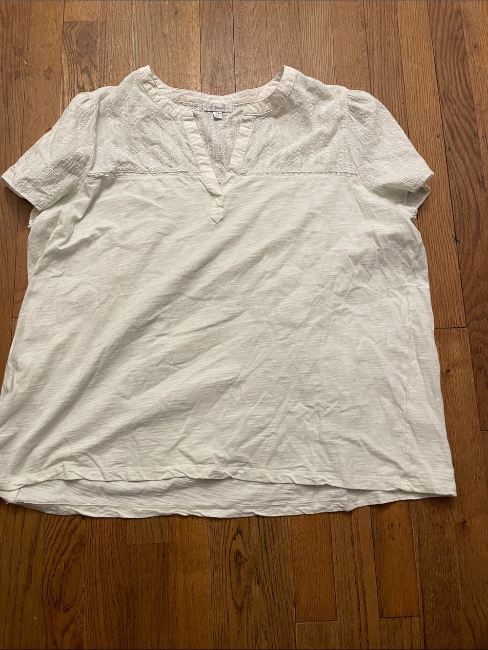 Design History 2X White Short Sleeve Embroidered Yoke Shirt - Picture 2 of 4